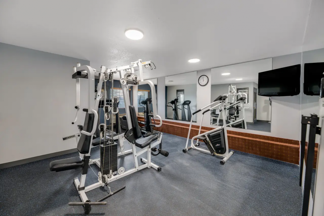 Quality Inn Suites Artesia 14/27