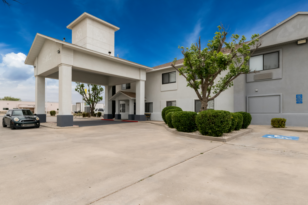 Quality Inn Suites Artesia 1/27