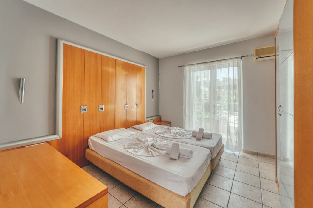 Mojo Hotel 9/60