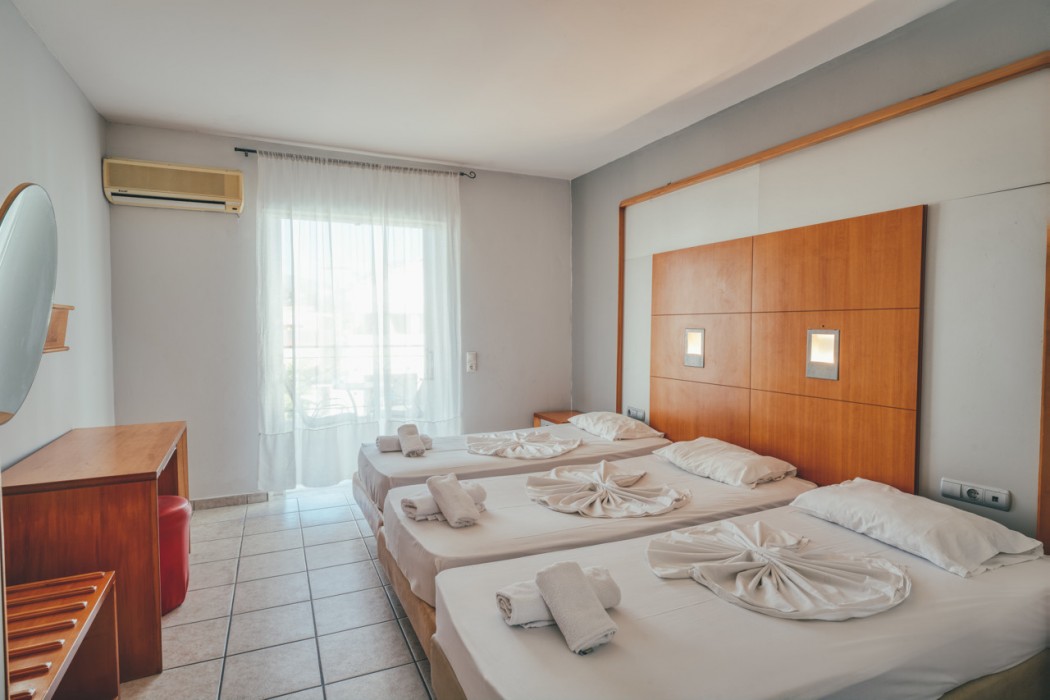 Mojo Hotel 17/60
