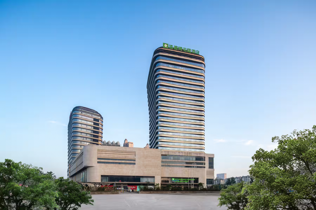Wyndham Garden Wuxi Huishan 1/32
