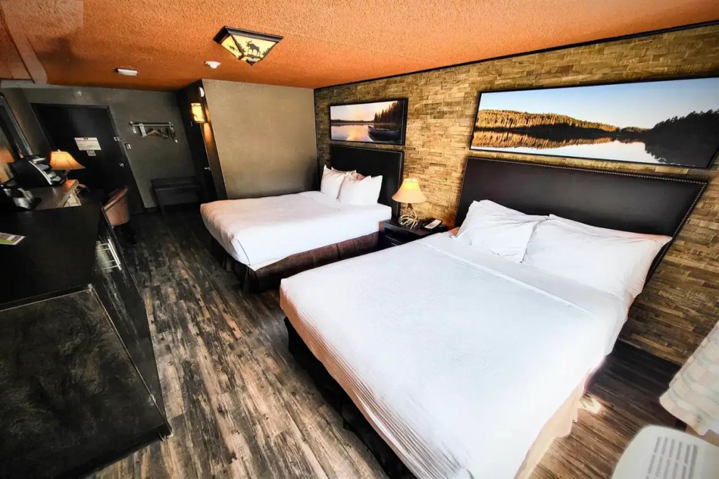 Quality Inn Fort Frances, ON 7/14