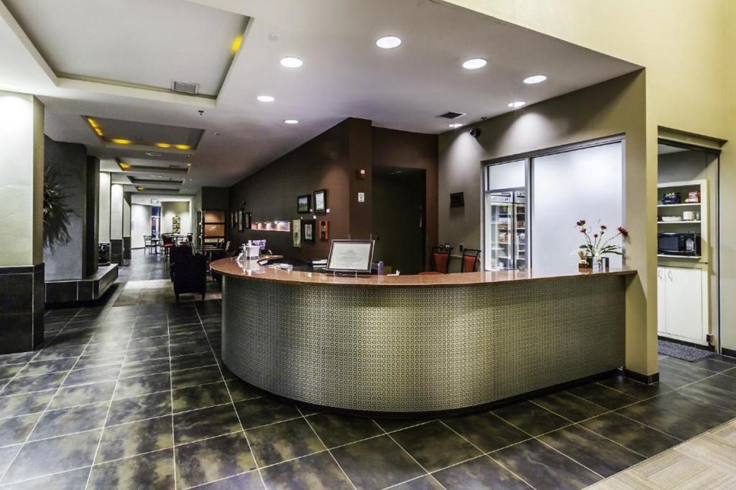 Spark by Hilton Artesia 4/26