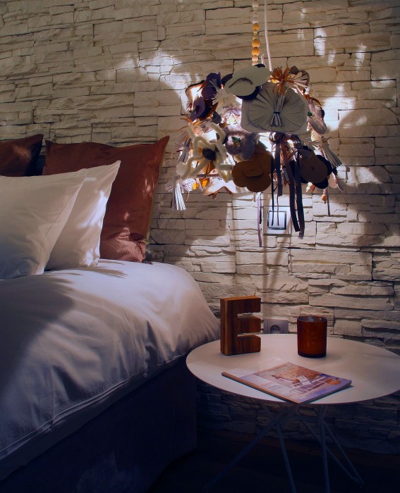 Petit Hotel Confidentiel 44/75