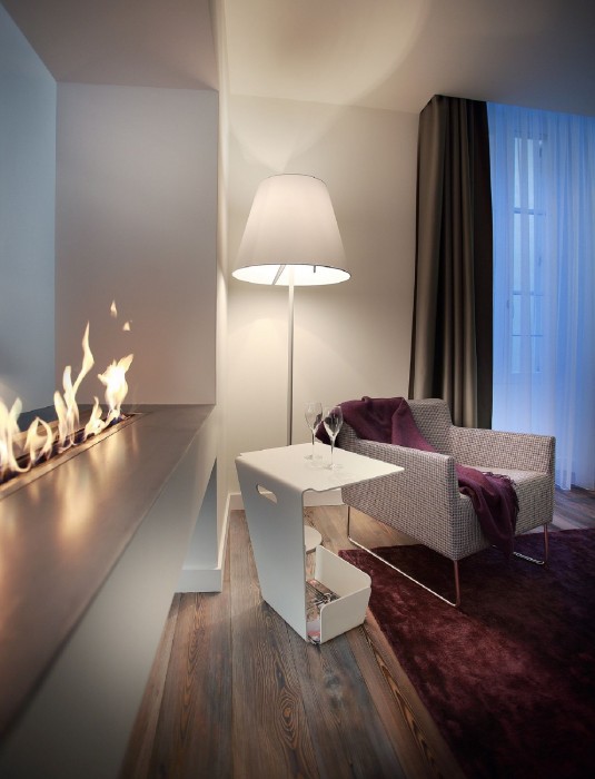 Petit Hotel Confidentiel 40/75