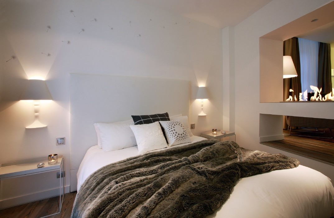 Petit Hotel Confidentiel 25/75