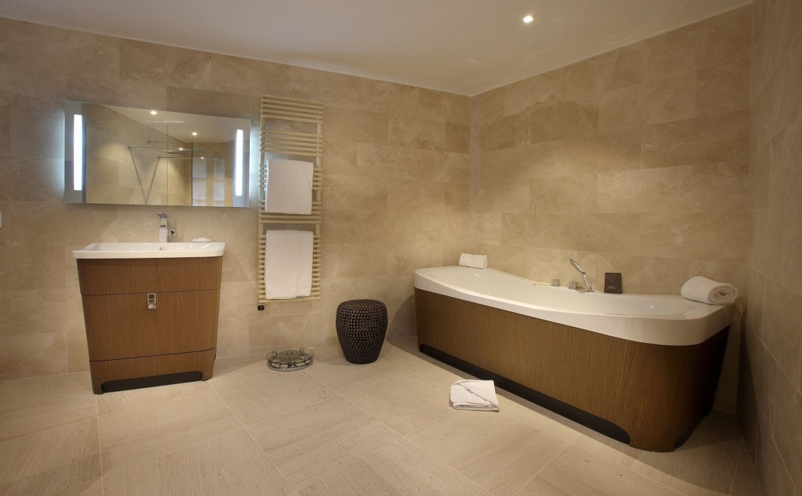 Petit Hotel Confidentiel 32/75