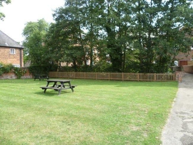 Hitchin Priory 23/71