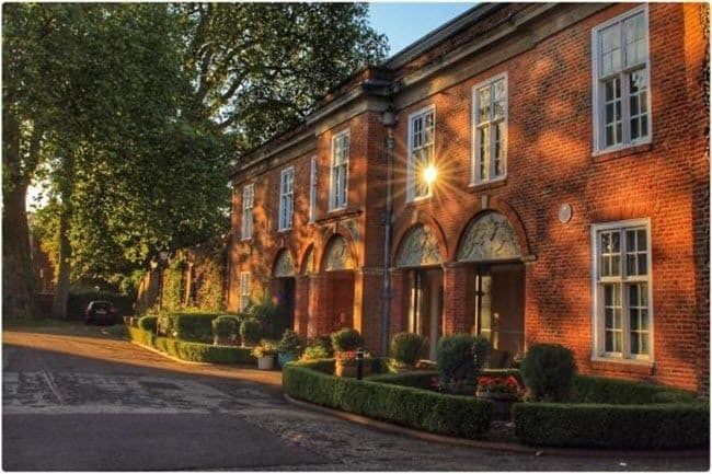 Hitchin Priory 33/71