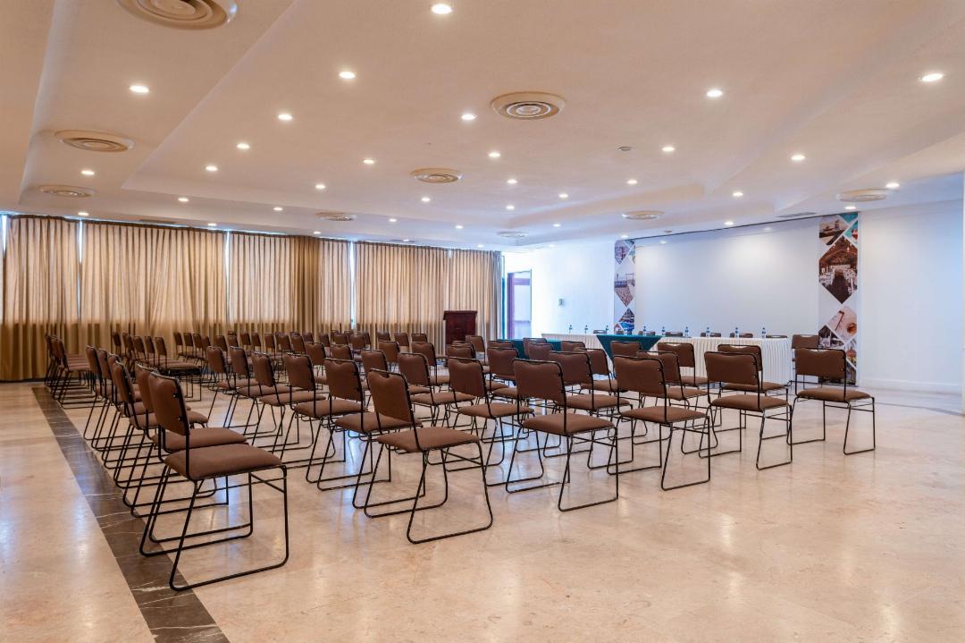 Hotel Suites Villasol 28/101