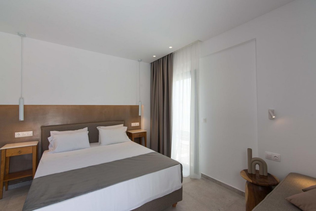 Nami Hotel & Suites 25/156