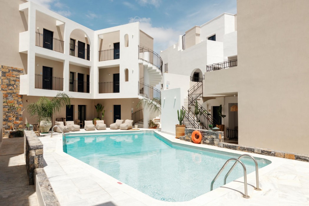 Nami Hotel & Suites 128/156