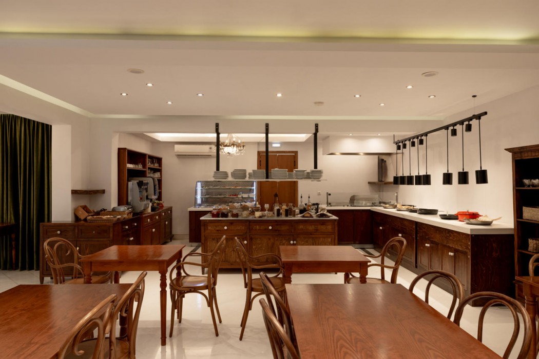 Nami Hotel & Suites 140/156