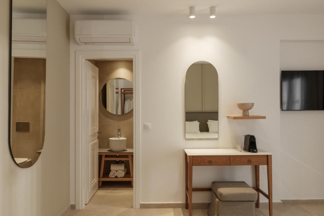 Nami Hotel & Suites 14/156