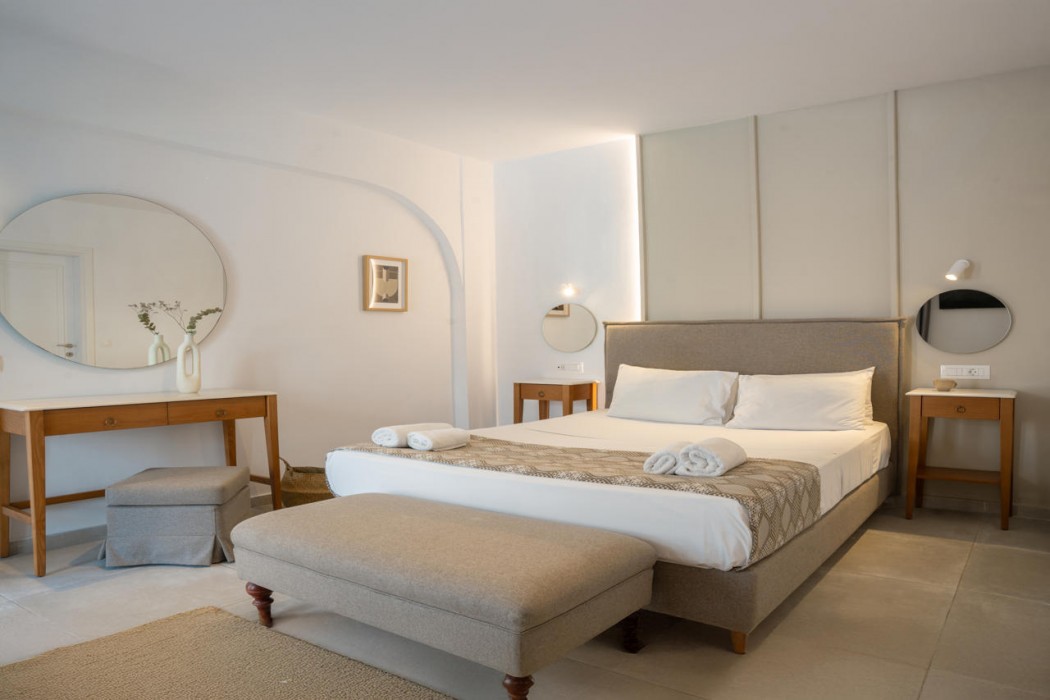 Nami Hotel & Suites 56/156