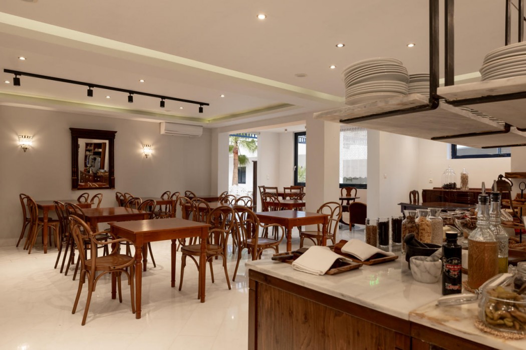Nami Hotel & Suites 144/156