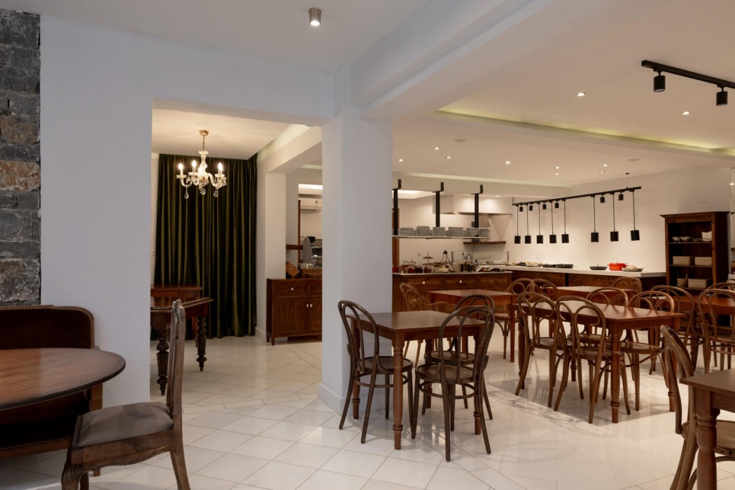 Nami Hotel & Suites 137/156