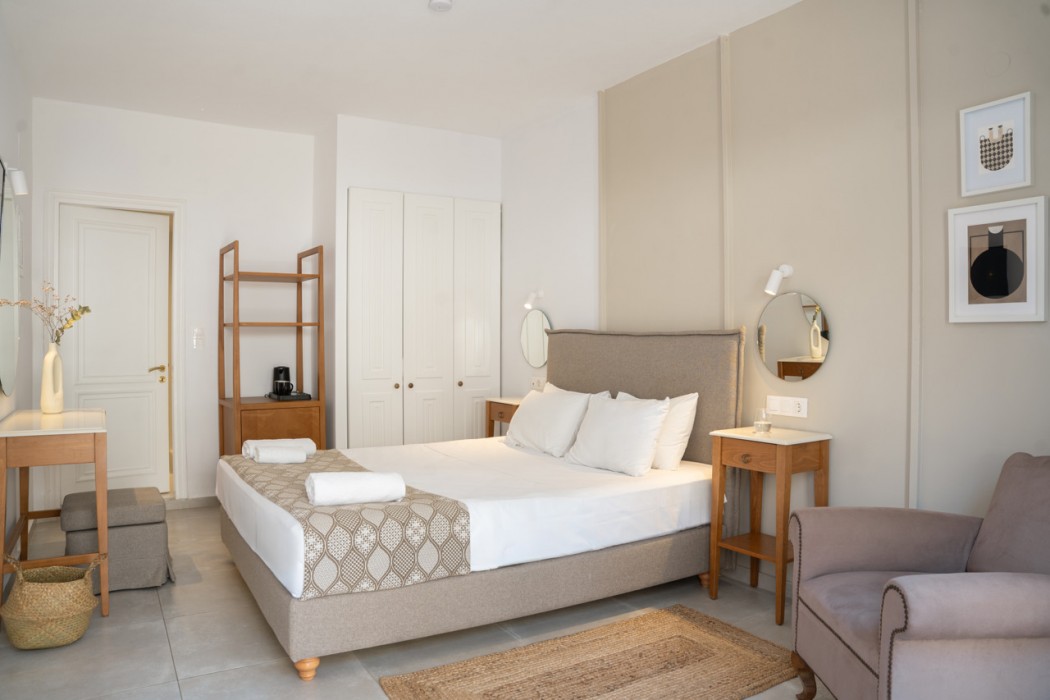 Nami Hotel & Suites 42/156