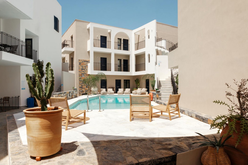 Nami Hotel & Suites 124/156