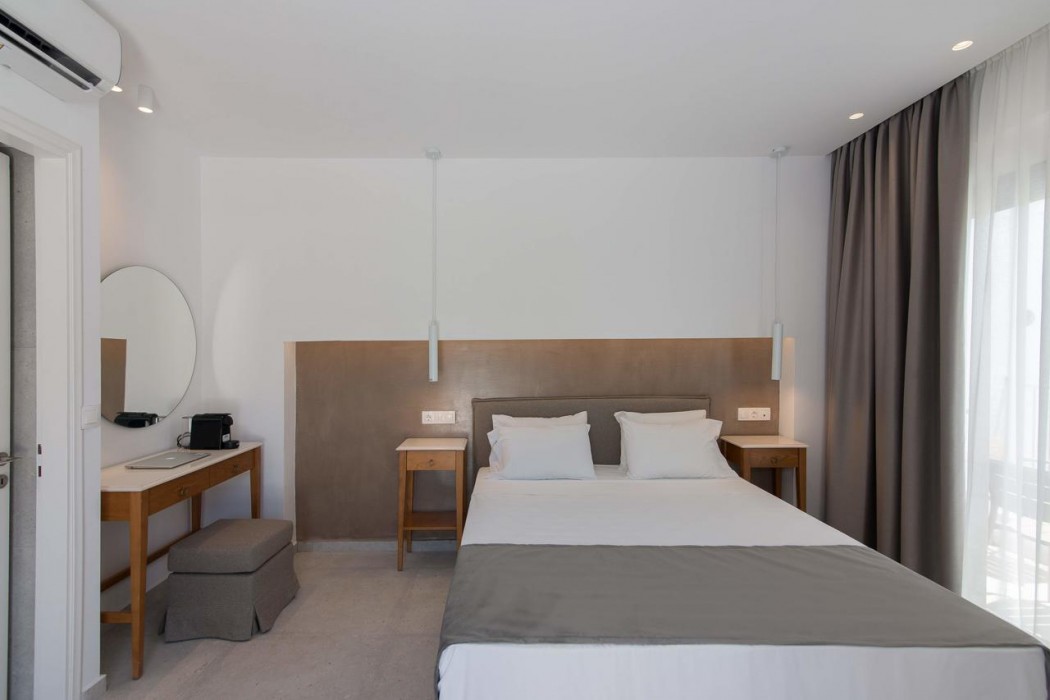 Nami Hotel & Suites 33/156