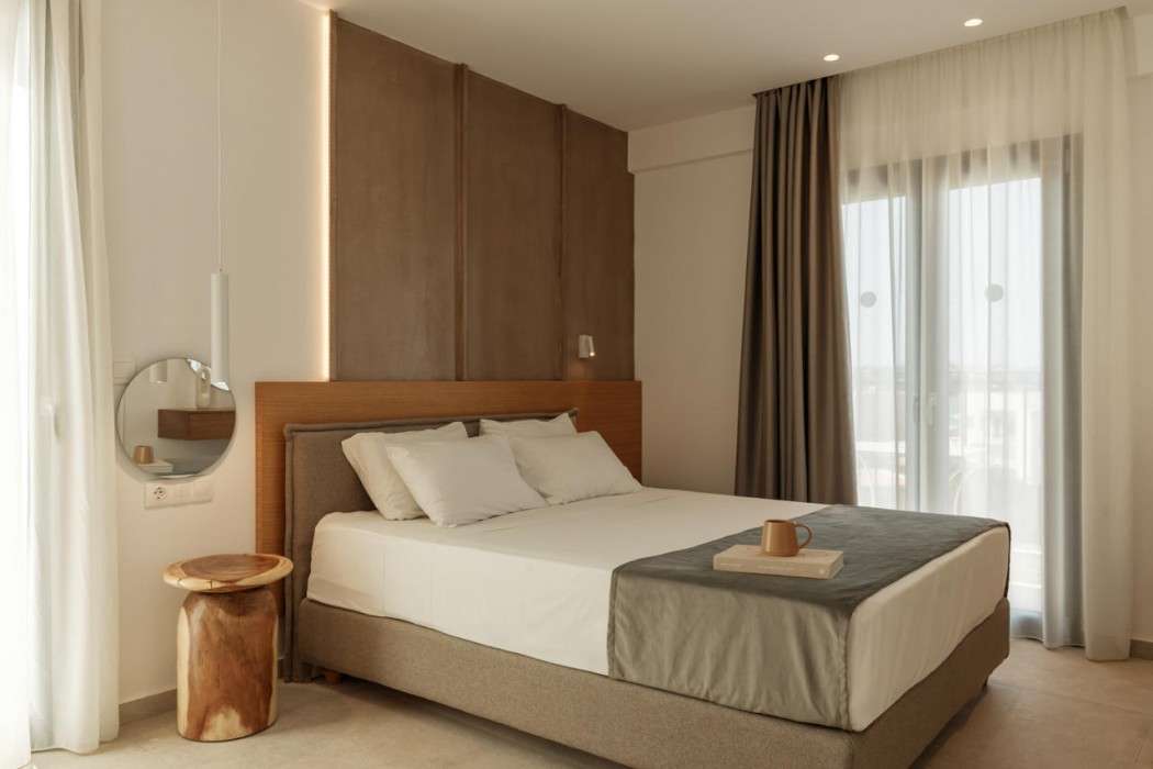 Nami Hotel & Suites 120/156