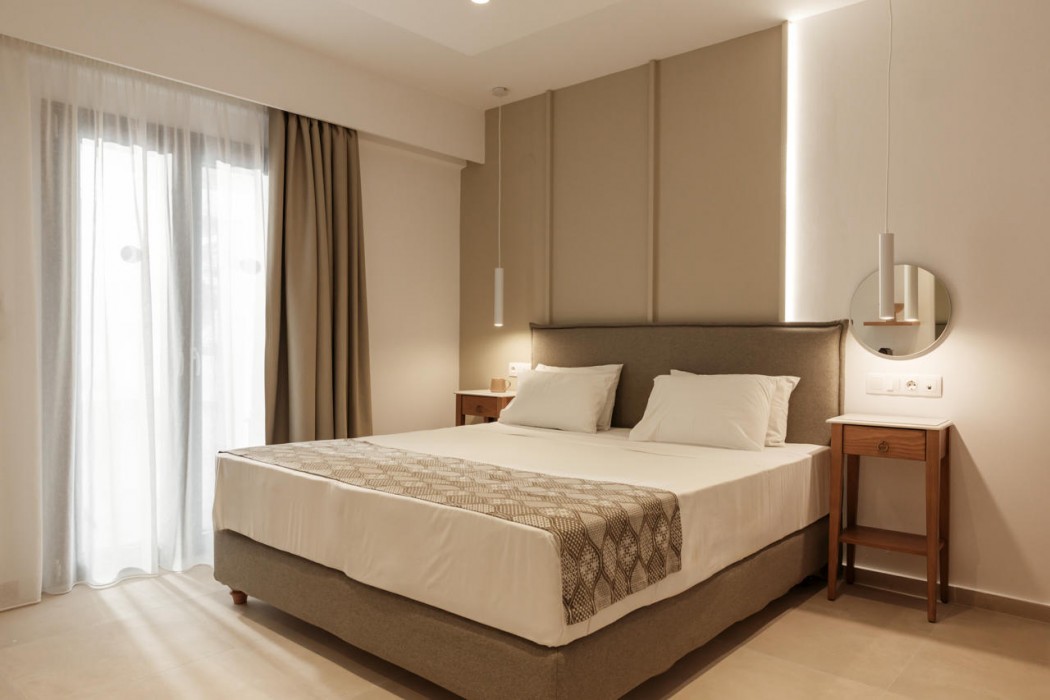 Nami Hotel & Suites 63/156