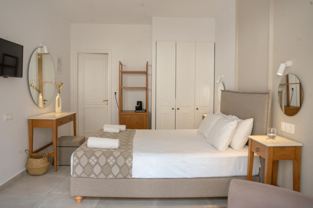 Nami Hotel & Suites 51/156