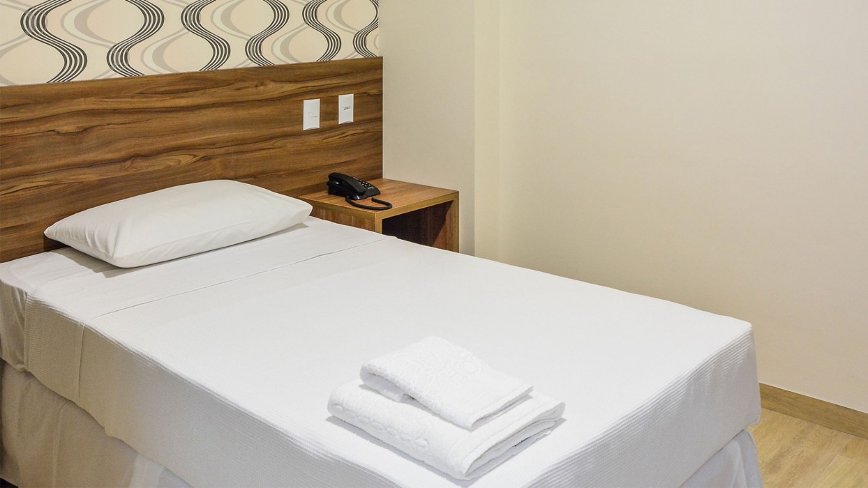 Mac Hotel 34/46
