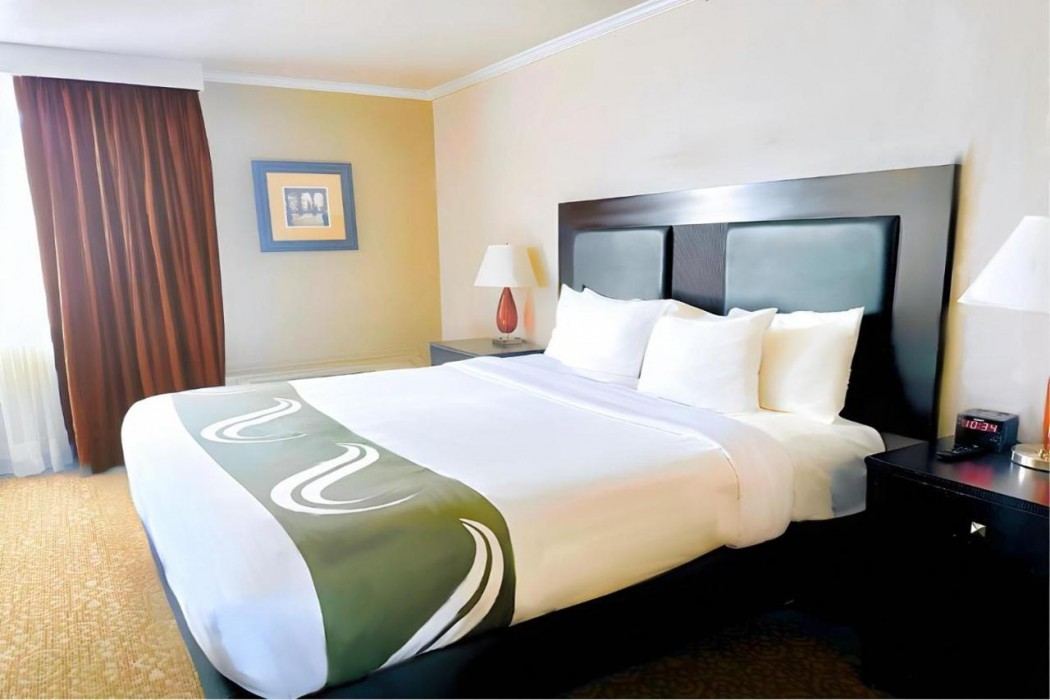 Quality Inn Fort Worth - Downtown East 12/21