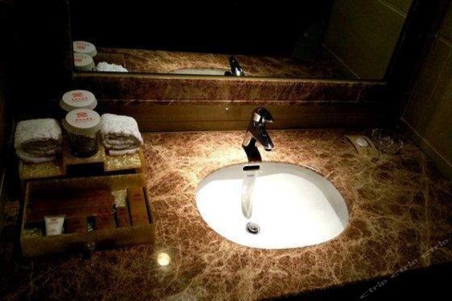 Golden Diamond Hotel 25/48