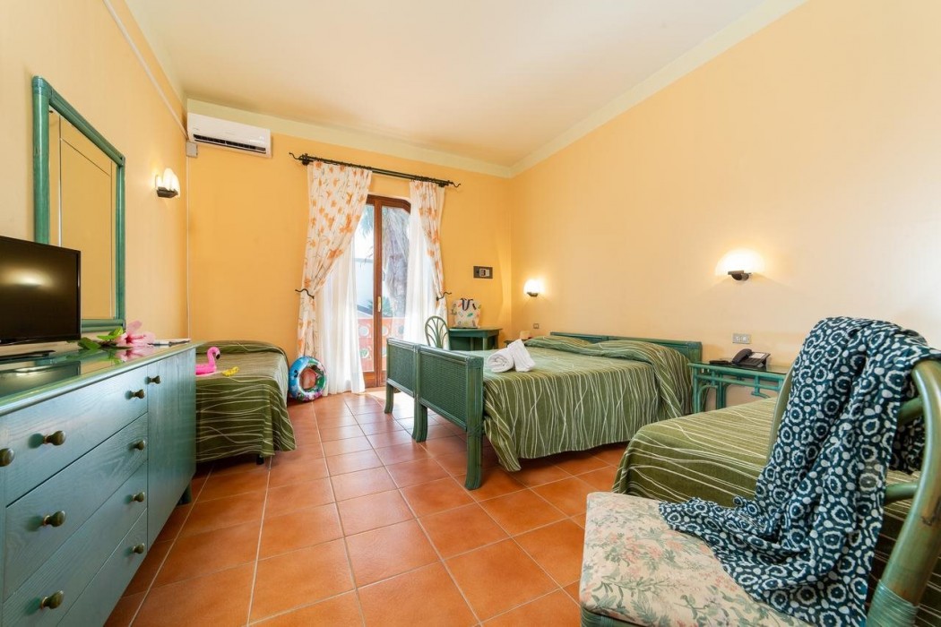 Le Castella Village 15/32