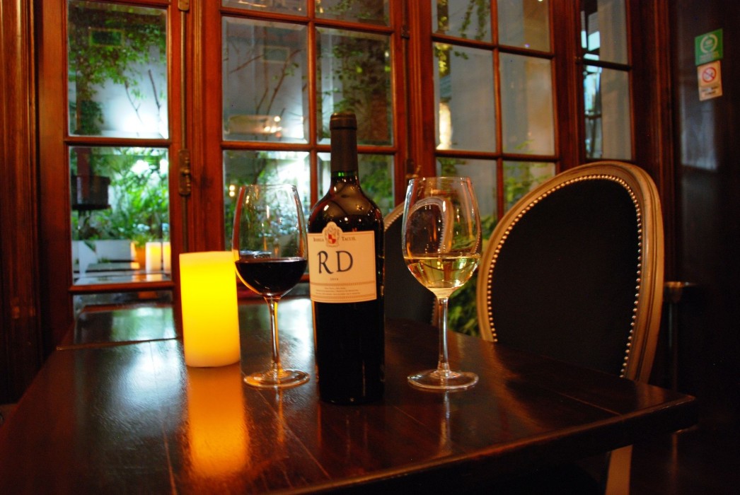 Miravida Soho and Wine Bar 43/87