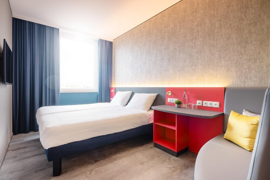 Hey Lou Hotel Nordlingen 6/29