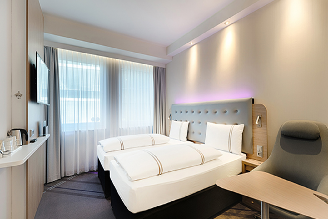 Premier Inn Frankfurt Westend Hotel 11/44