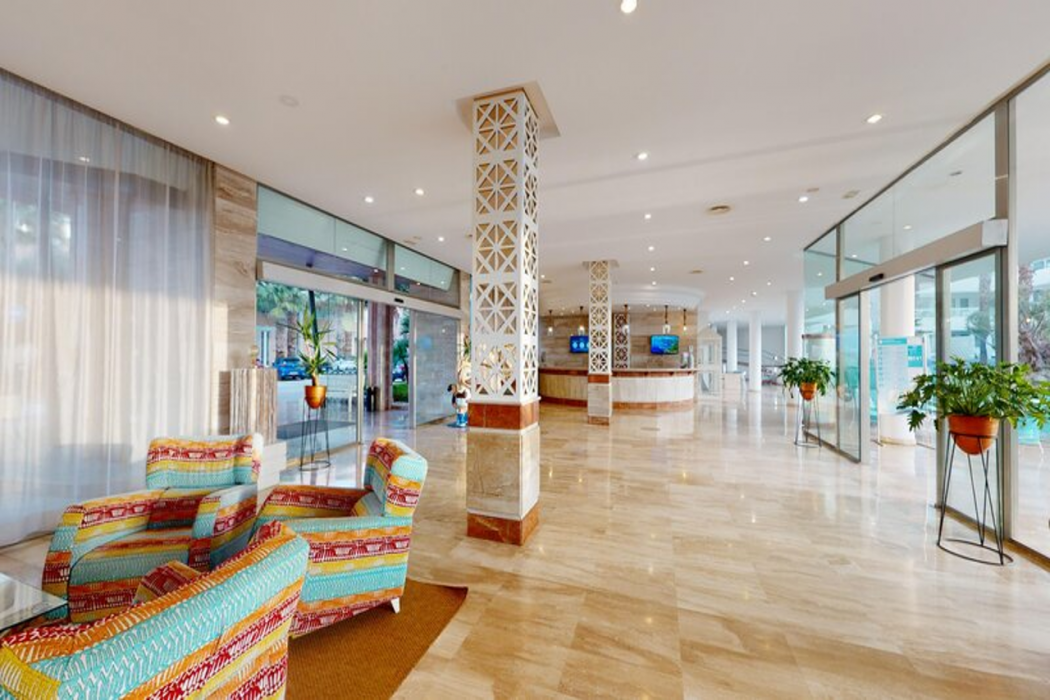 Tropic Garden Hotel & Apartments 8/73