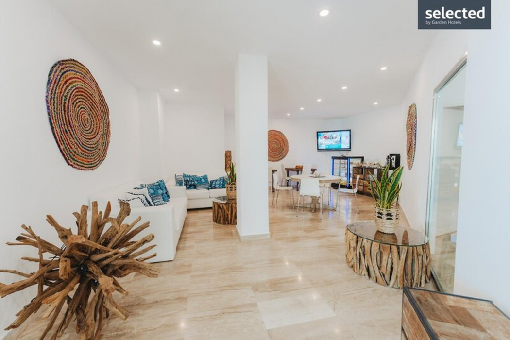 Tropic Garden Hotel & Apartments 25/73