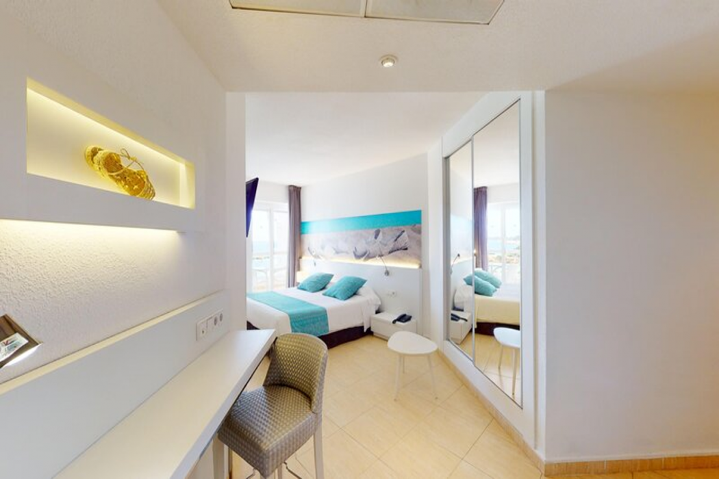 Tropic Garden Hotel & Apartments 15/73