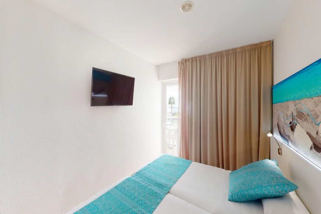 Tropic Garden Hotel & Apartments 18/73
