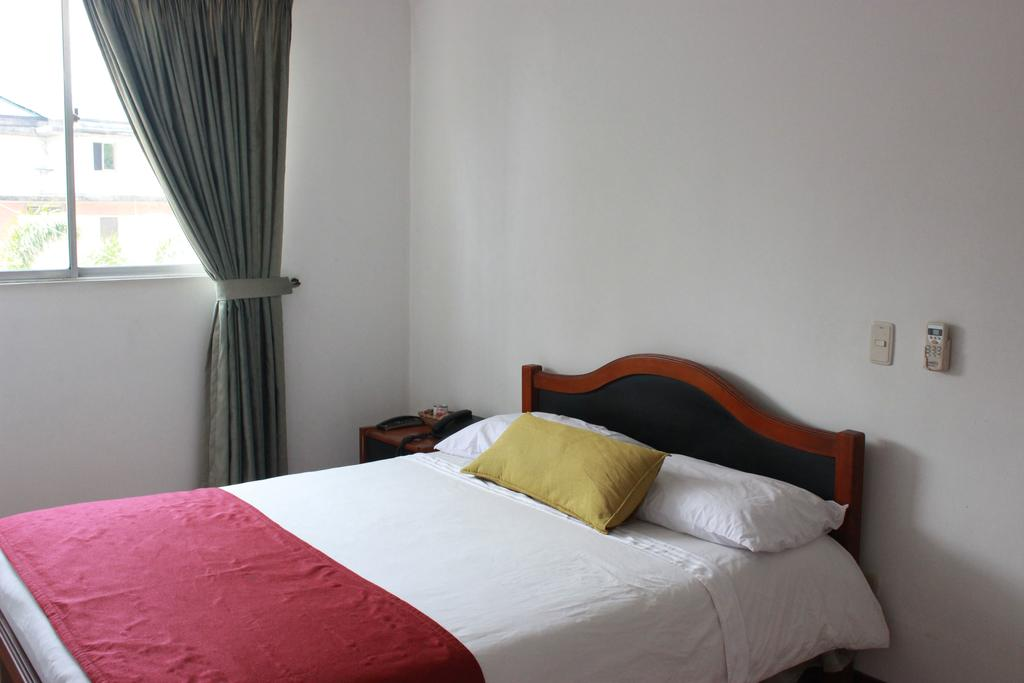 Hotel Santa Ana Medellin 13/53