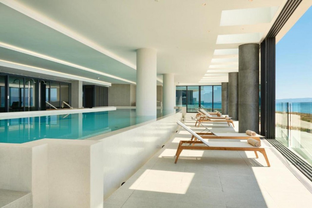 Amphora Hotel 46/80