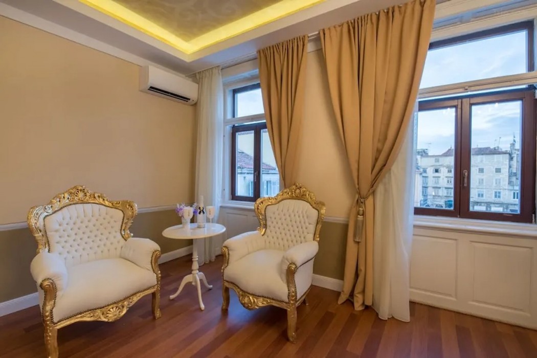 Central Square Heritage Hotel 15/80