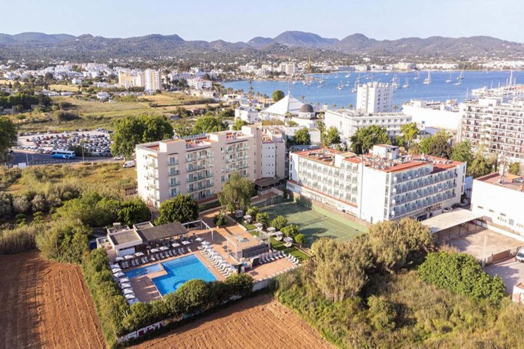 Invisa Hotel Es Pla - Adults Only 4/68