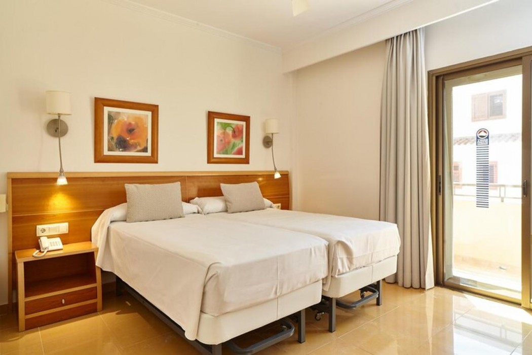 Invisa Hotel La Cala 23/99