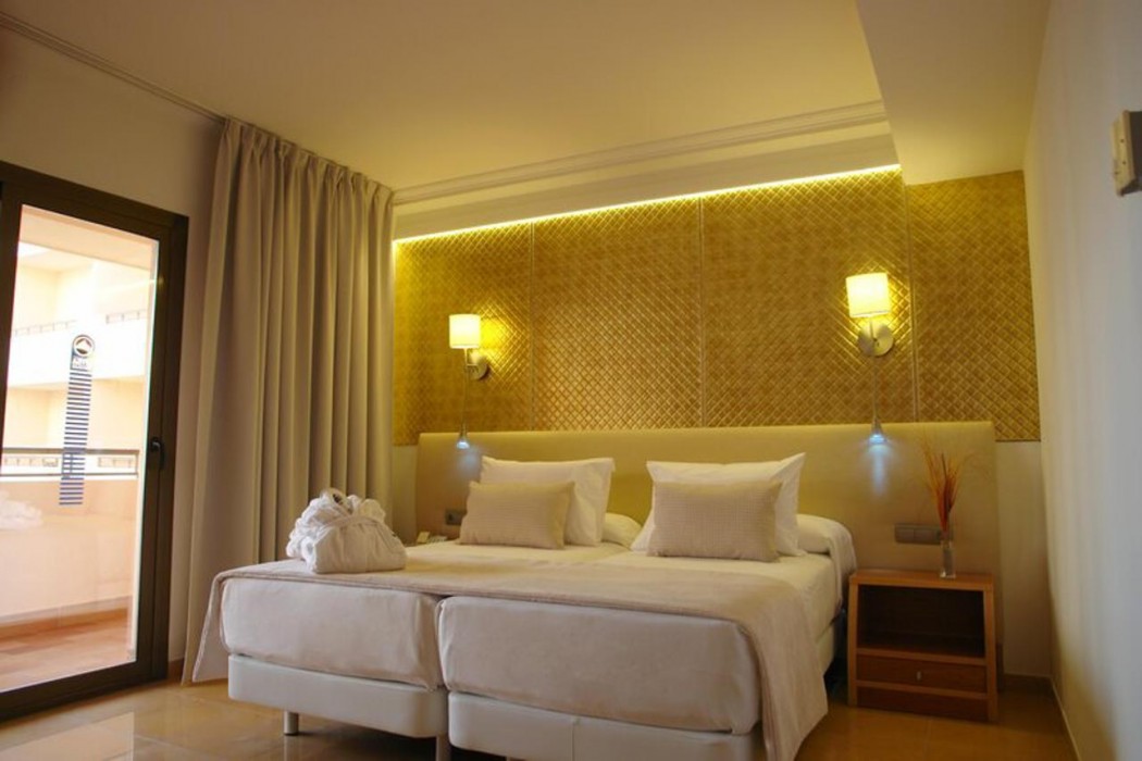 Invisa Hotel La Cala 28/99