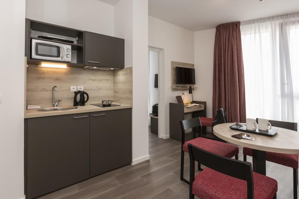 Appart'hotel Odalys City Centre Palais des Congres 17/41