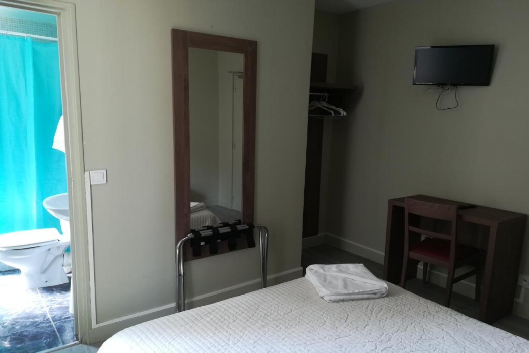 Hotel Du Globe 18 15/50