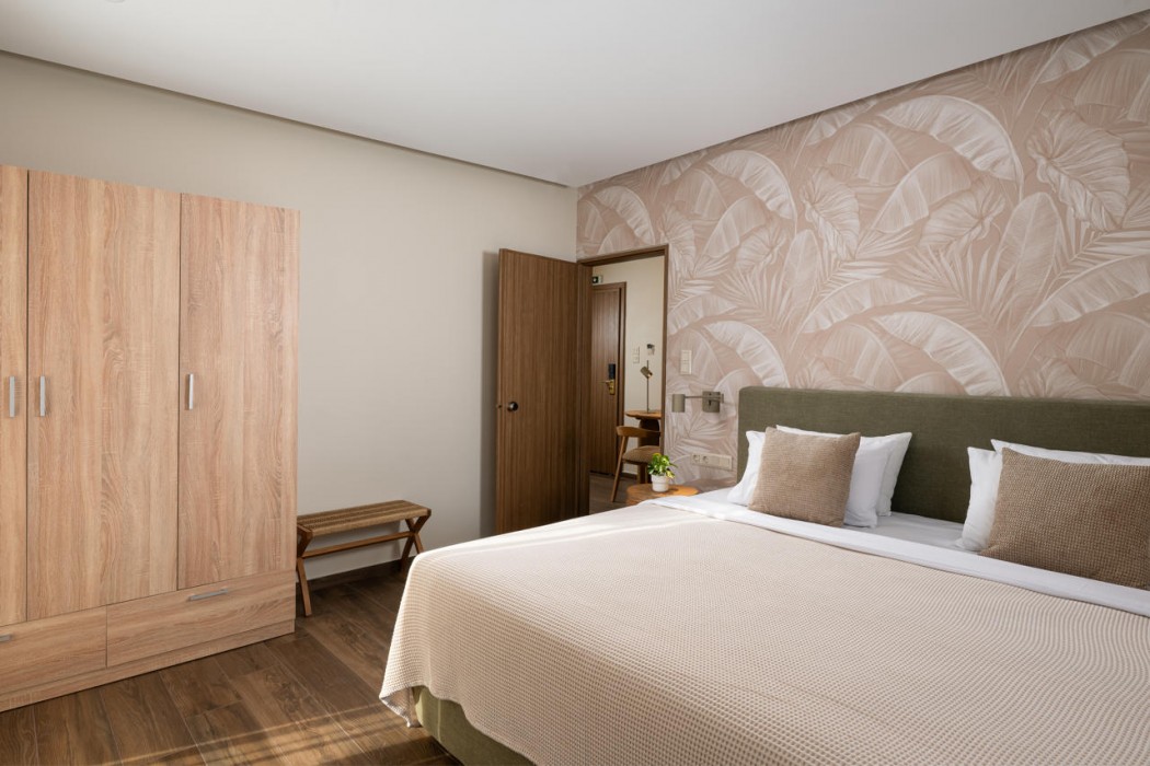 Athenian Riviera Hotel & Suites 15/72