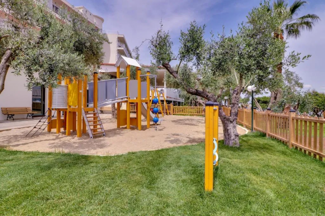 Calamos Beach Family Club Hotel By Anayia All Inclusive Resorts 32/68