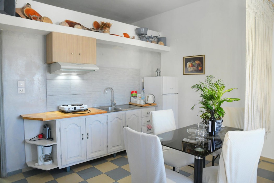Panorama Studios & Apartments 11/66