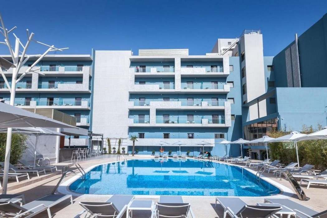 Oscar Hotel and Apartments 11/40